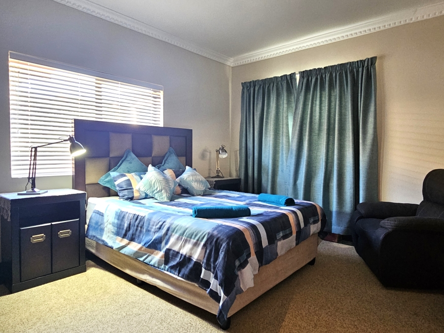 3 Bedroom Property for Sale in Jeffreys Bay Central Eastern Cape